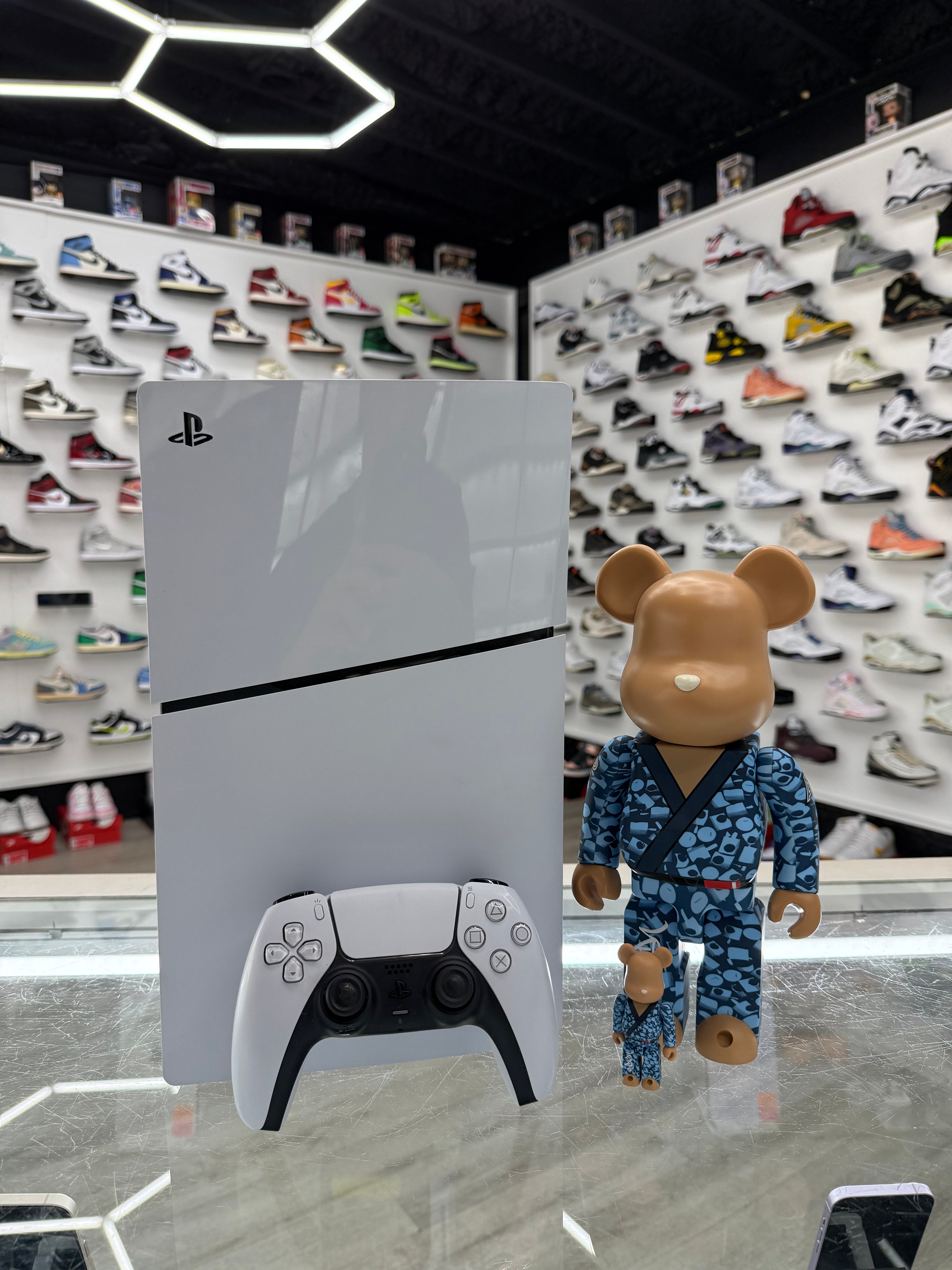 Play Station Digital (White Remote)
