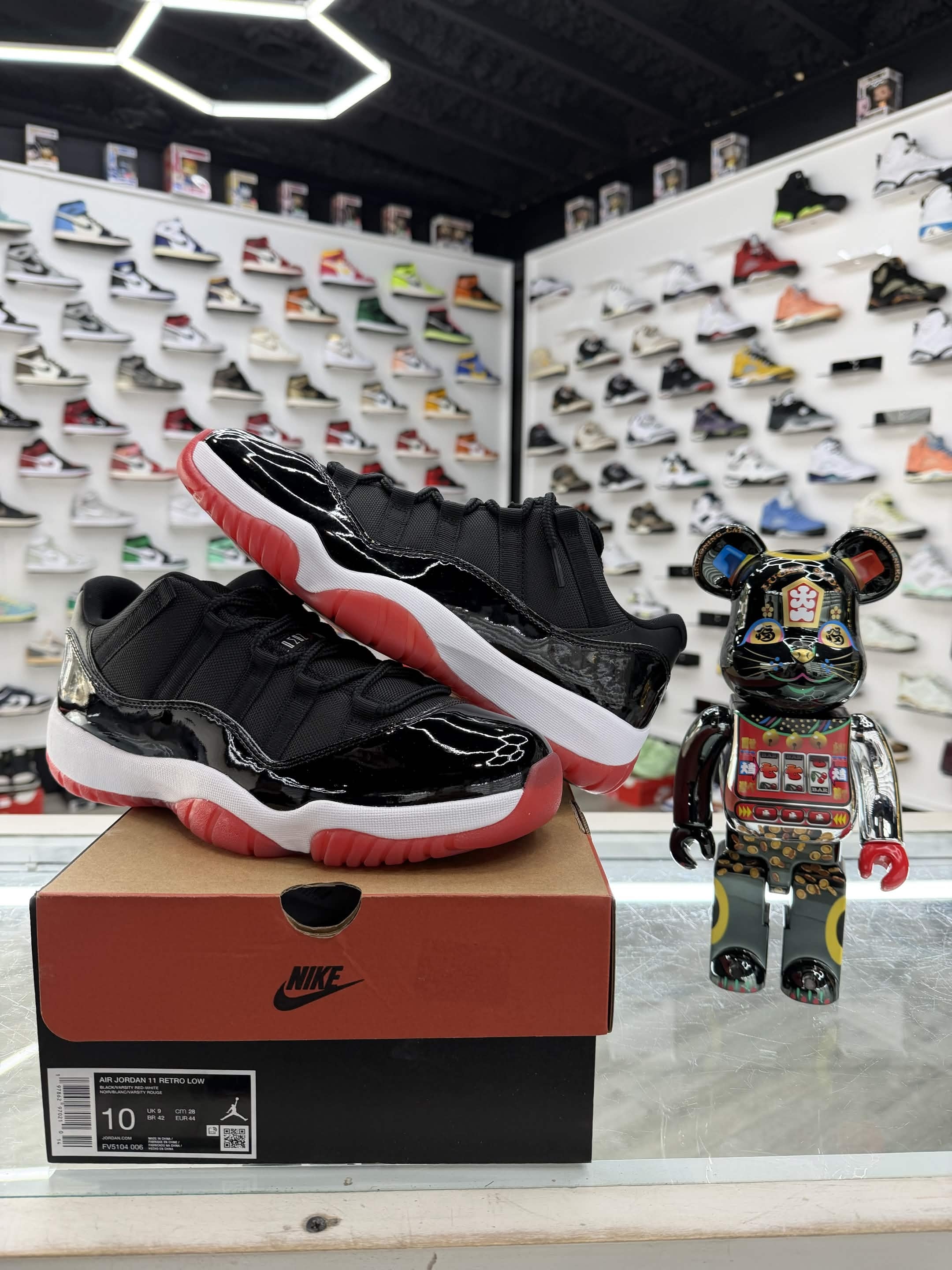 Jordan 11 Retro Low Bred Men's