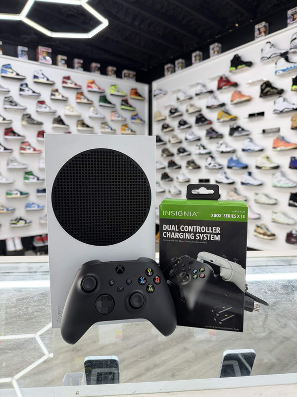 Xbox Series S Bundle